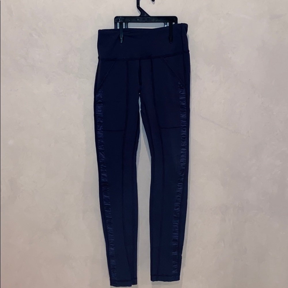 Navy Blue Lululemon Leggings w/ Side Detail (4)